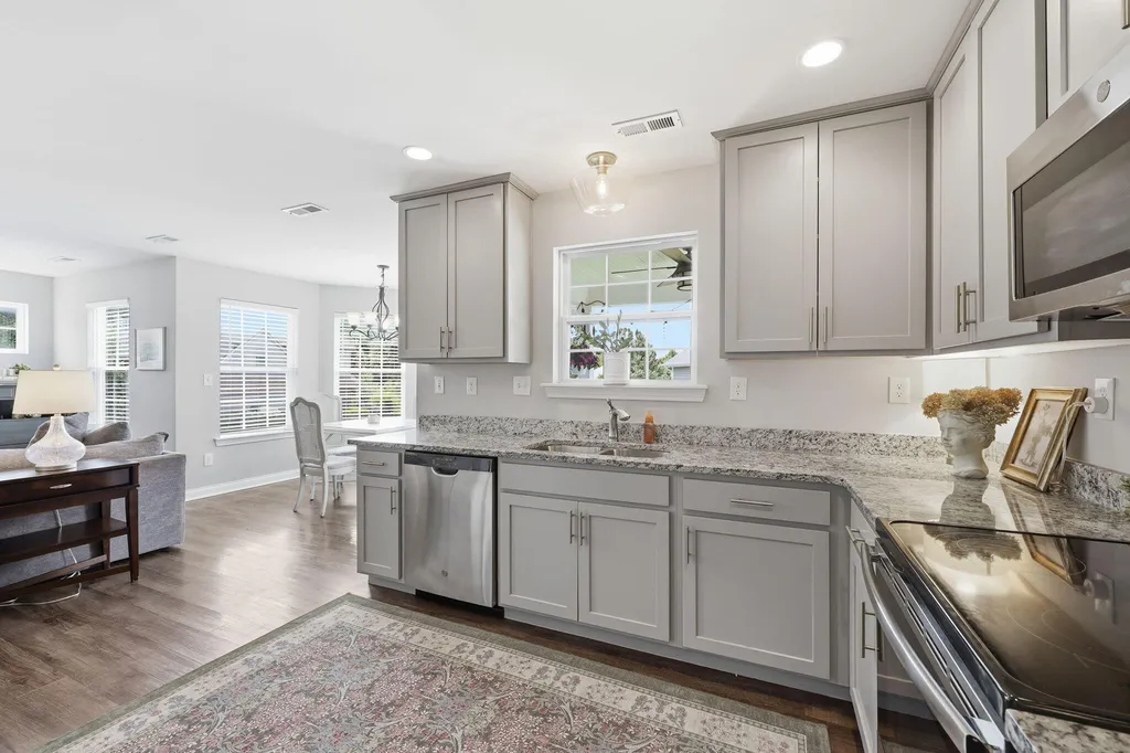 261 Black Water Lane Lexington KY 40511
