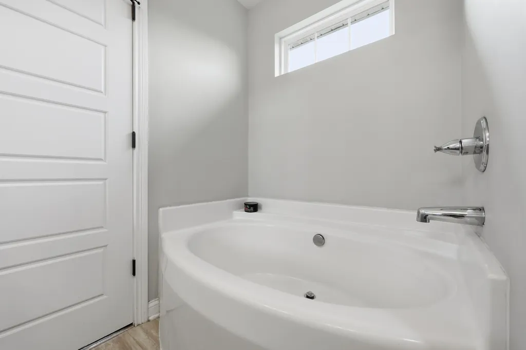 261 Black Water Lane Lexington KY 40511
