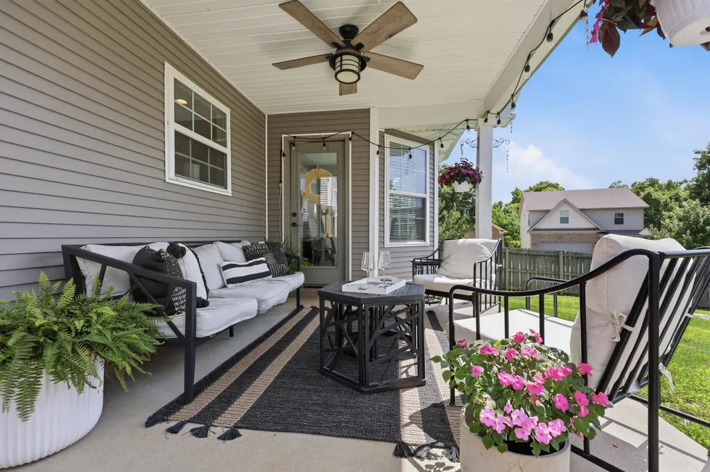 261 Black Water Lane Lexington KY 40511