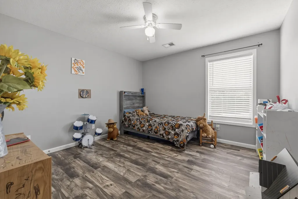 2004 White Oak Drive Lawrenceburg KY 40342
