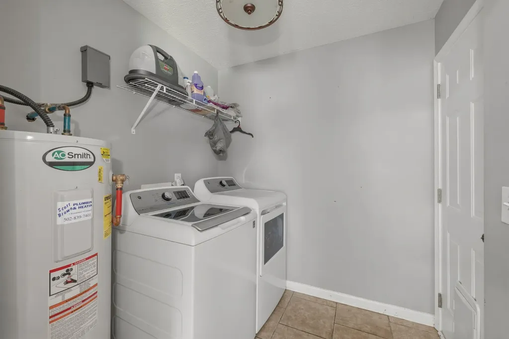2004 White Oak Drive Lawrenceburg KY 40342