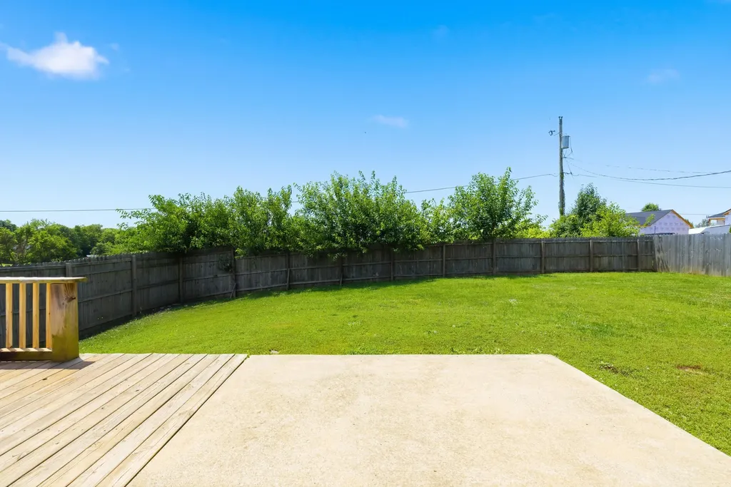 2004 White Oak Drive Lawrenceburg KY 40342