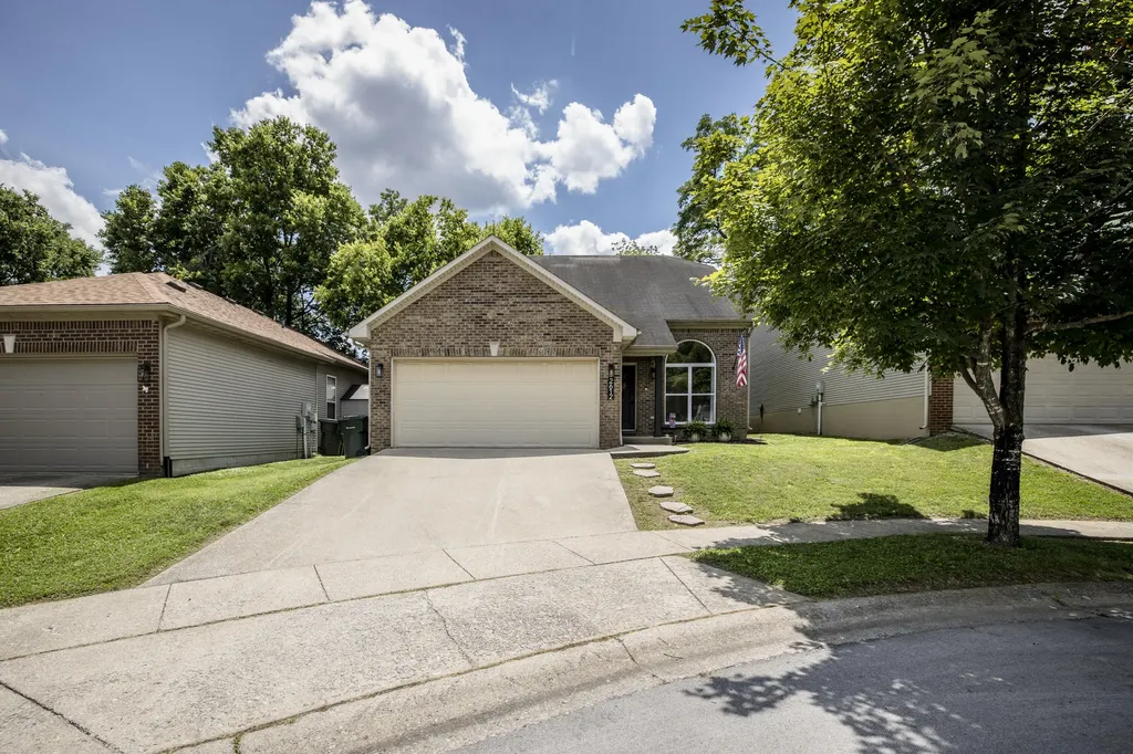 2612 Crystal Falls Road Lexington KY 40509