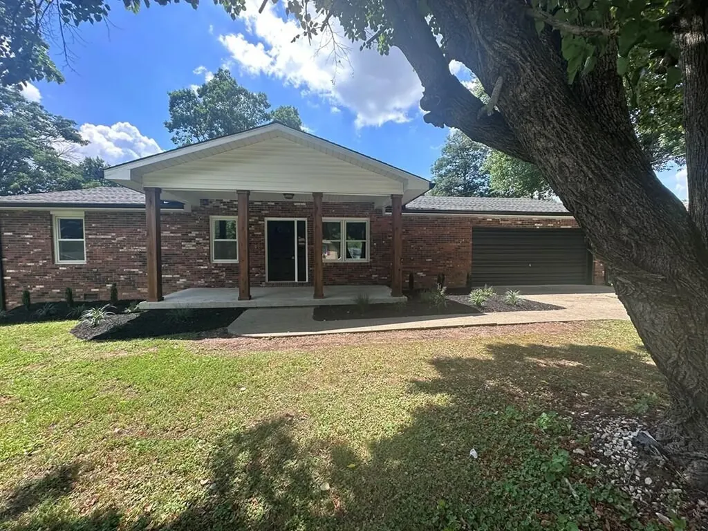 1821 Ash Street Madisonville KY 42431