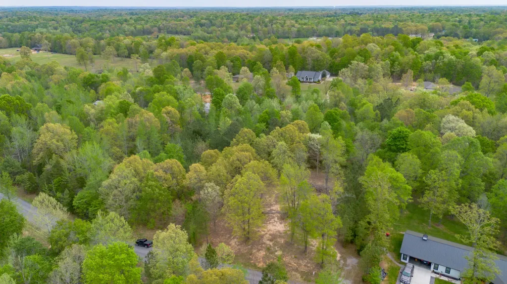 Lot 6 Woodridge Drive Benton KY 42025