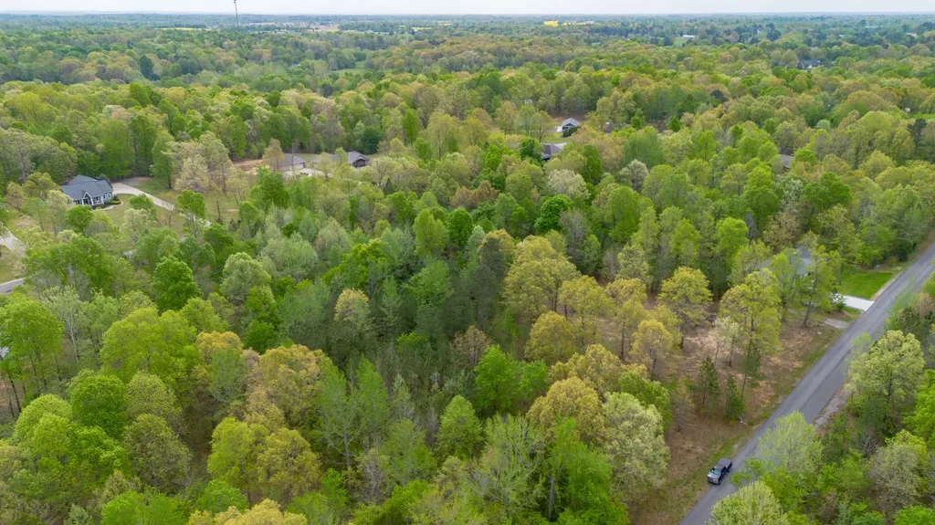 Lot 6 Woodridge Drive Benton KY 42025