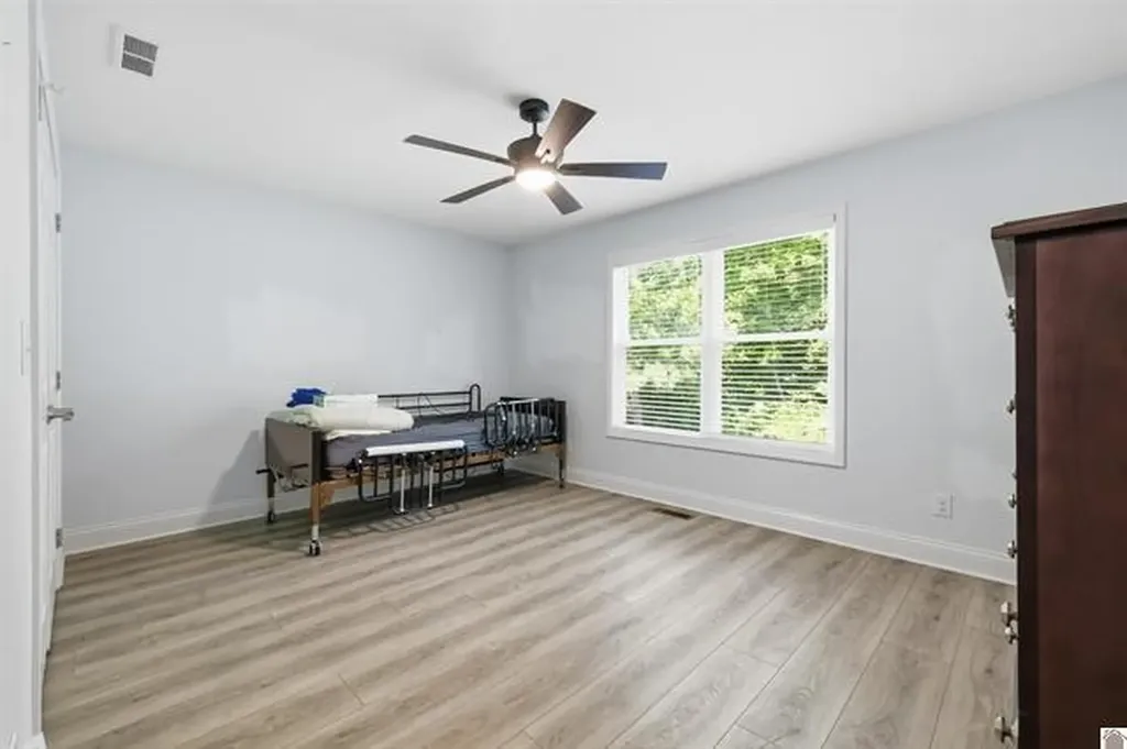 220 Meadow Ridge Court Paducah KY 42003