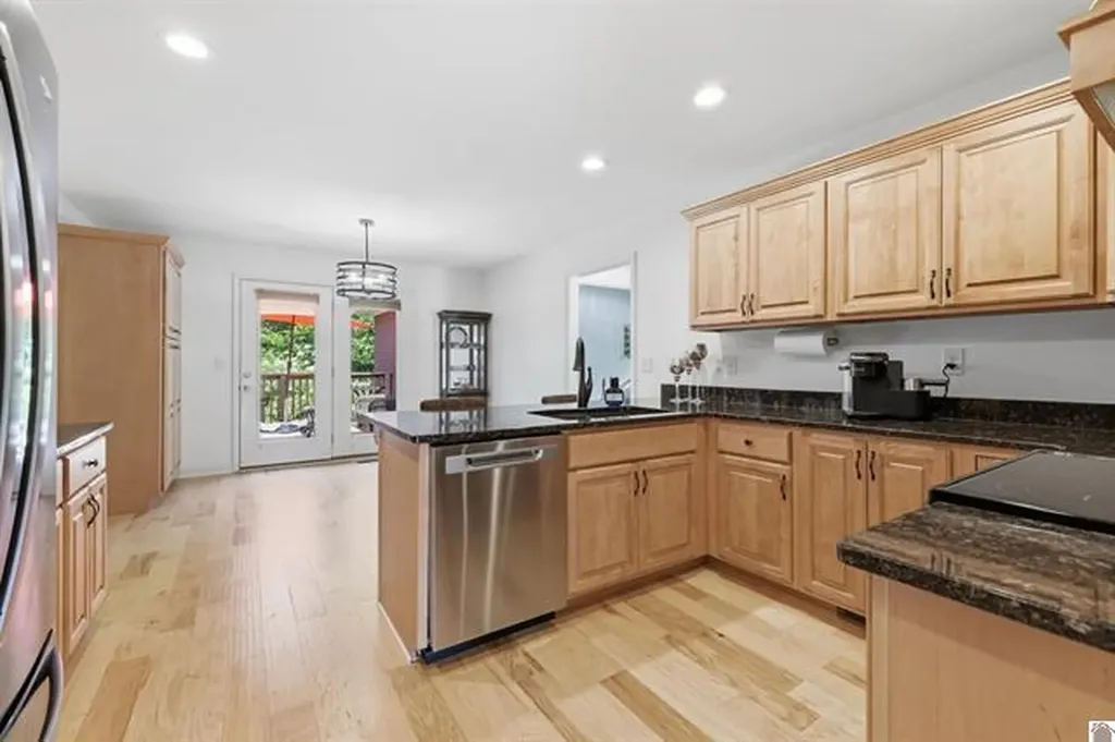220 Meadow Ridge Court Paducah KY 42003