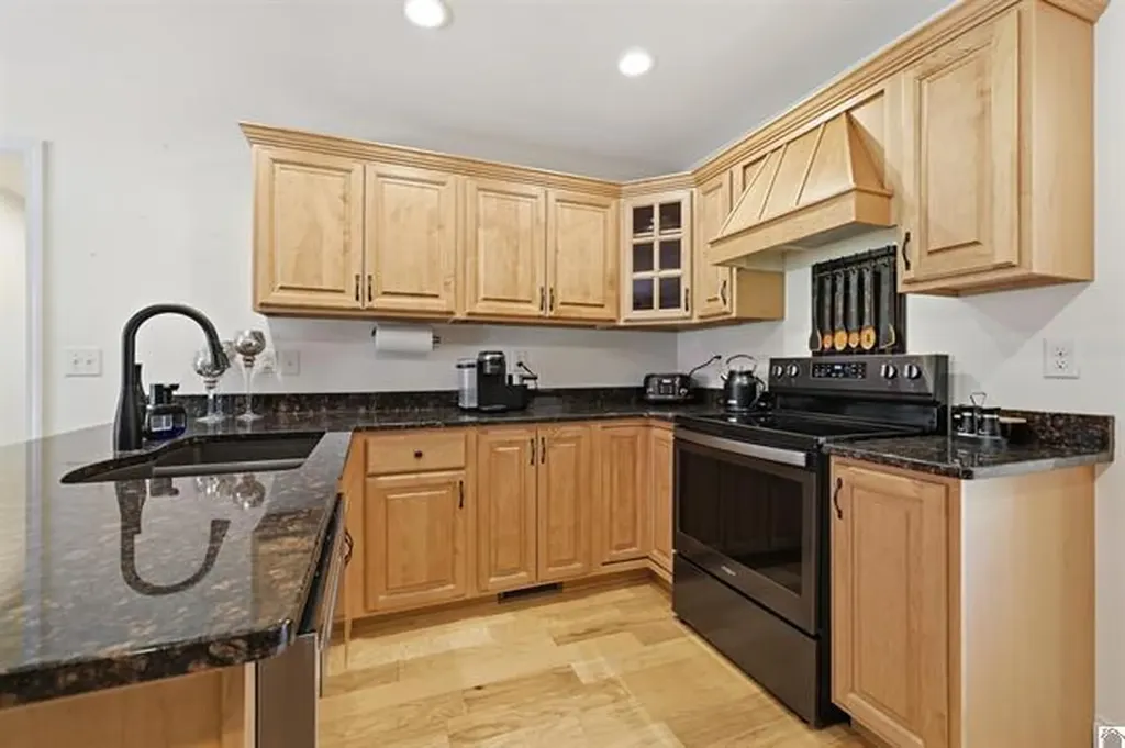 220 Meadow Ridge Court Paducah KY 42003
