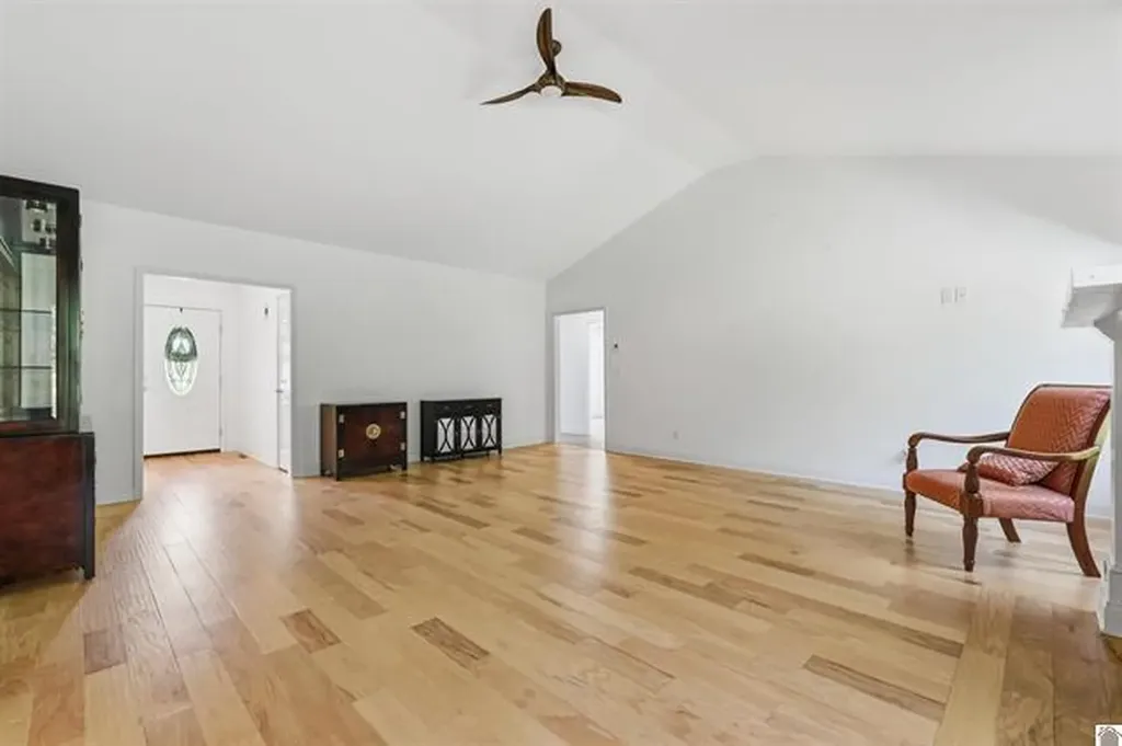 220 Meadow Ridge Court Paducah KY 42003