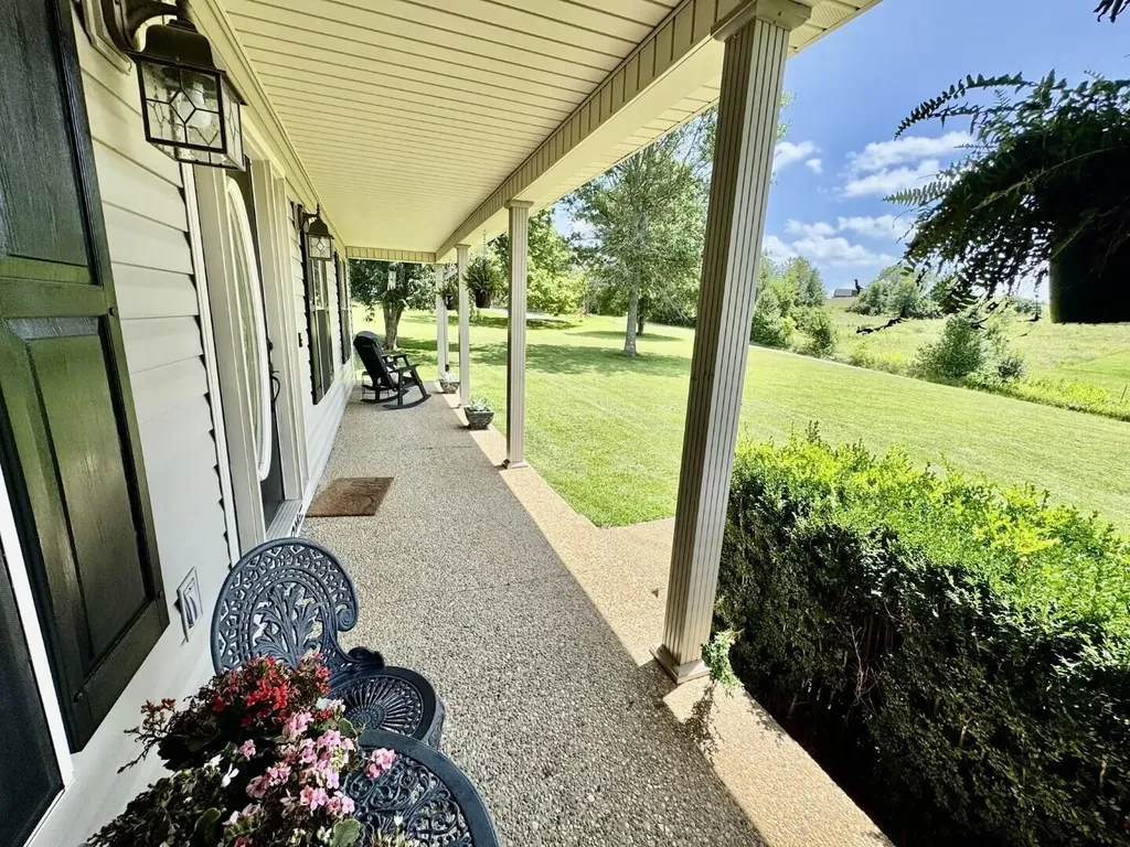 851 Mcafee Lane Salvisa KY 40372