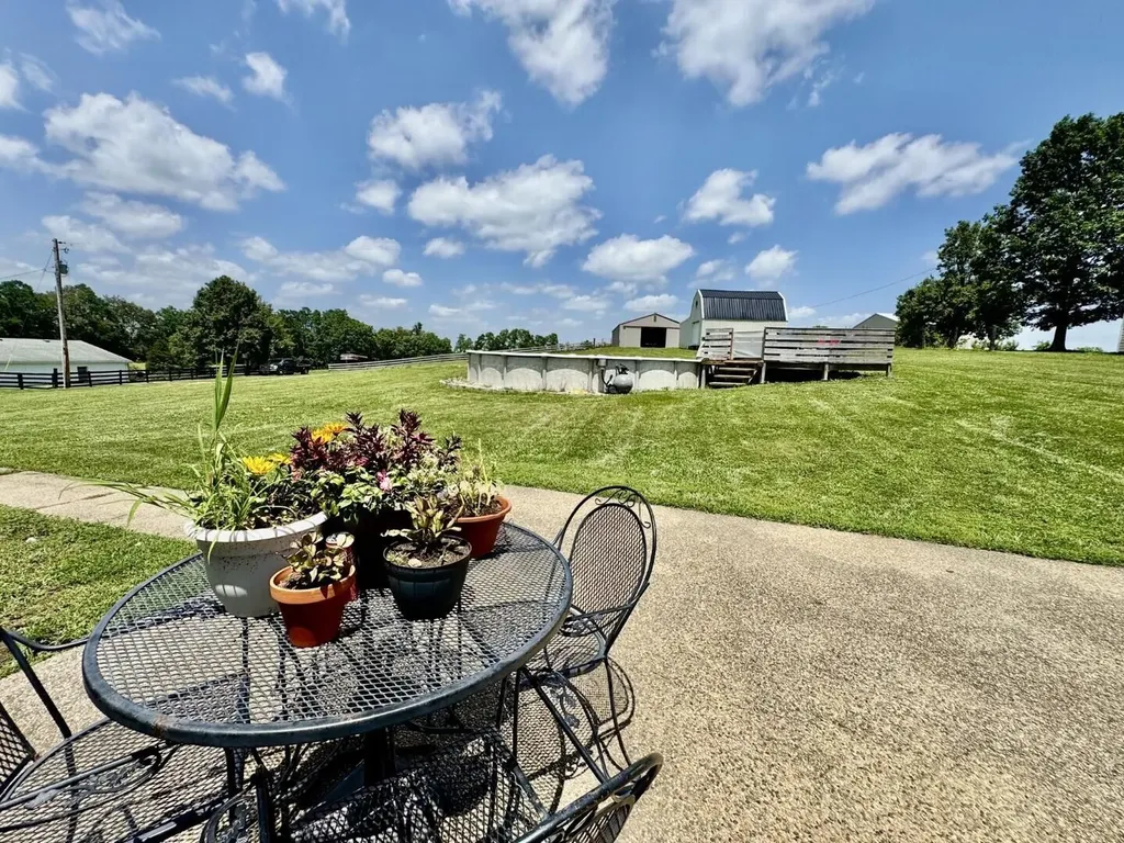851 Mcafee Lane Salvisa KY 40372