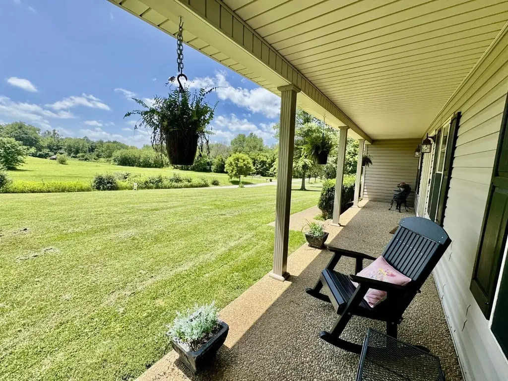 851 Mcafee Lane Salvisa KY 40372