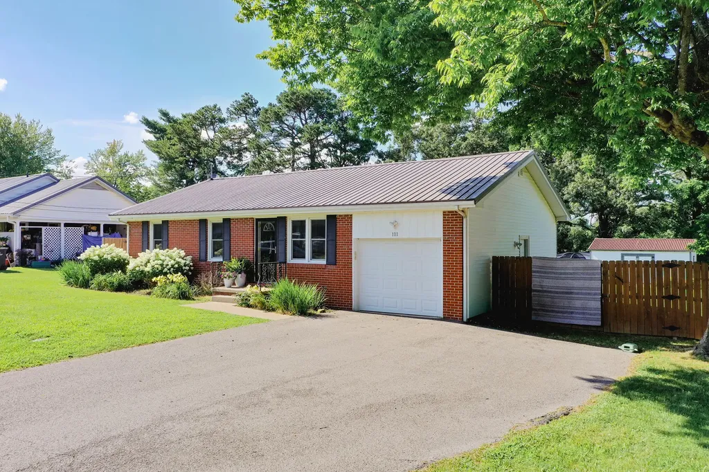111 Oak Drive Princeton KY 42445