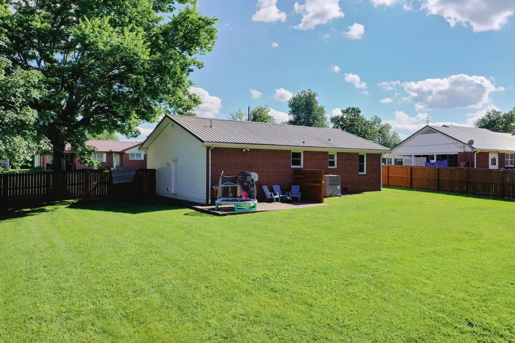 111 Oak Drive Princeton KY 42445