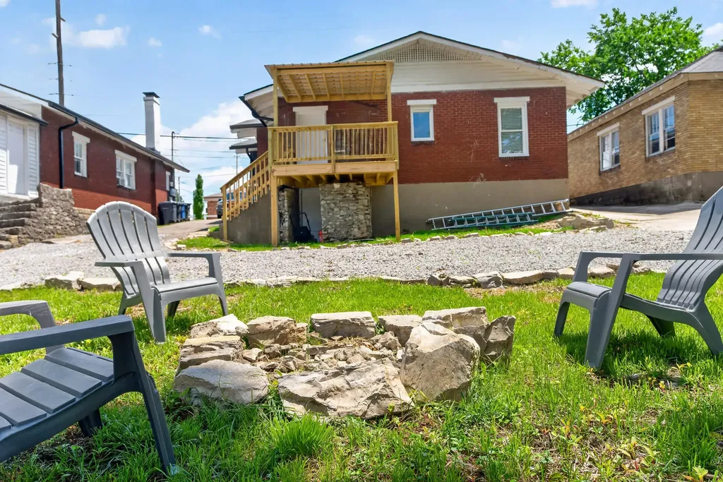 874 Angliana Avenue Lexington KY 40508