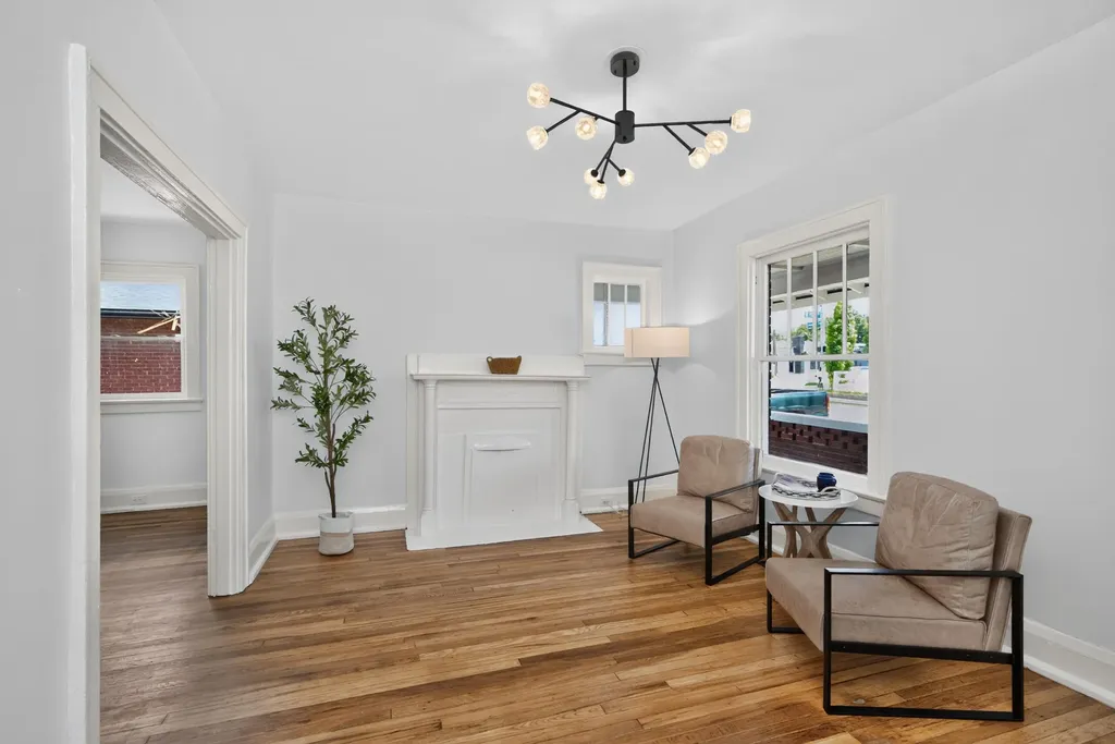 874 Angliana Avenue Lexington KY 40508