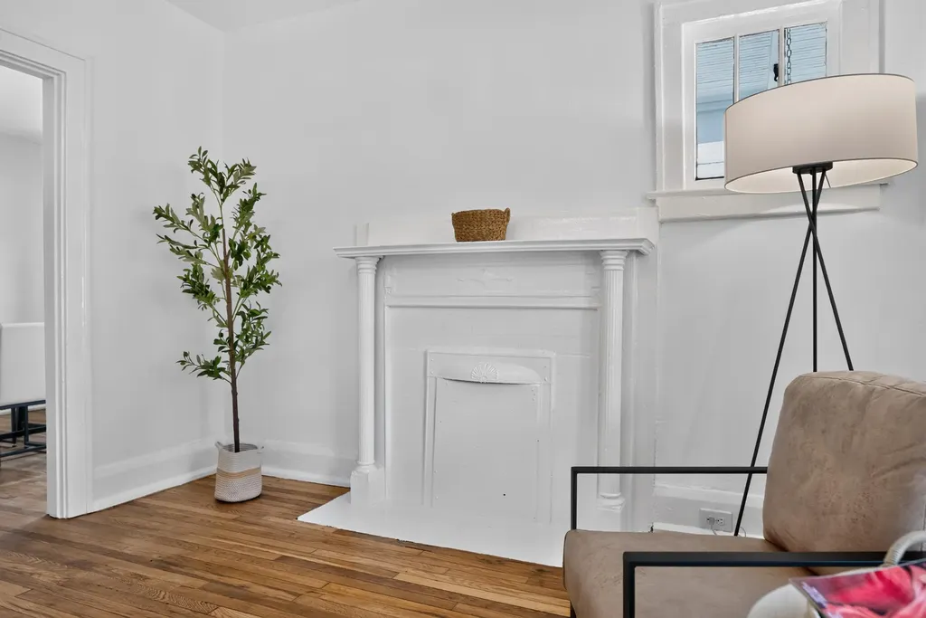 874 Angliana Avenue Lexington KY 40508