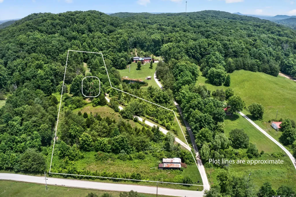 1020 S Dogwood Drive Berea KY 40403