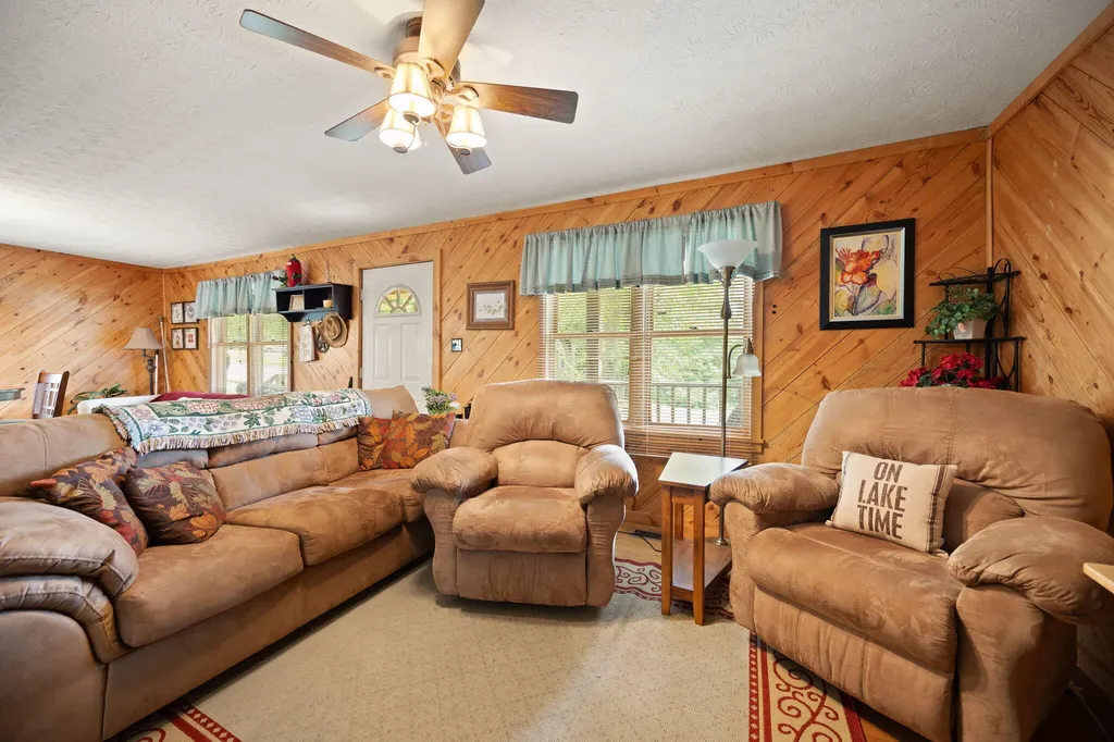 96 Vicki Street Nancy KY 42544