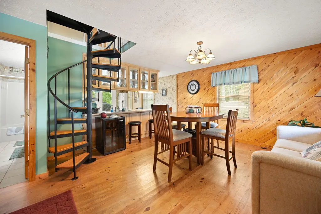 96 Vicki Street Nancy KY 42544