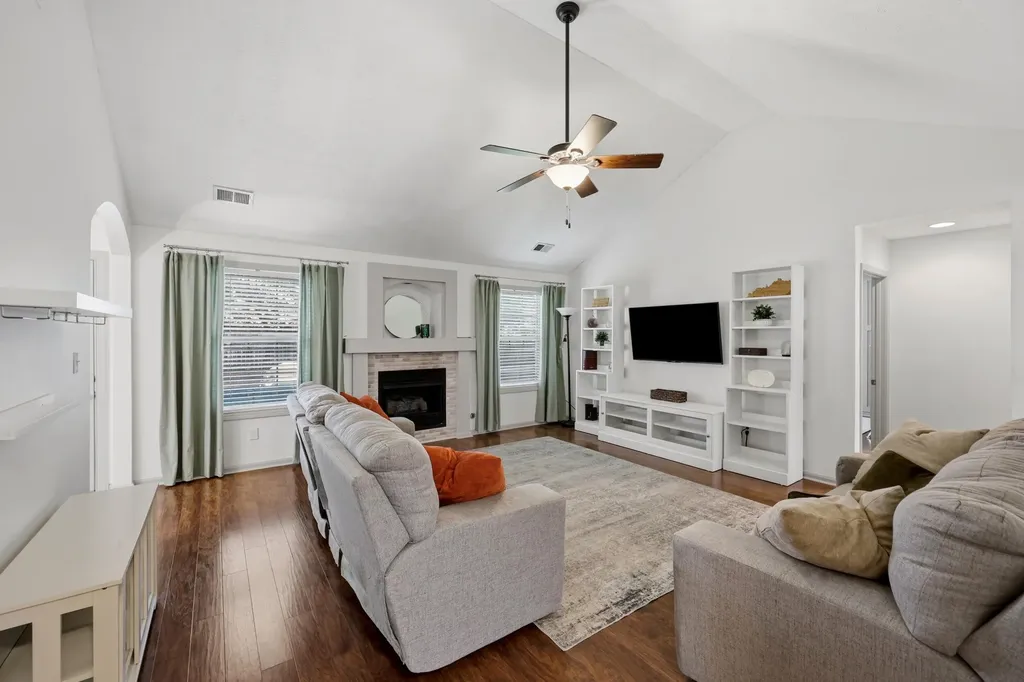 116 S Colonial Heights Drive Georgetown KY 40324