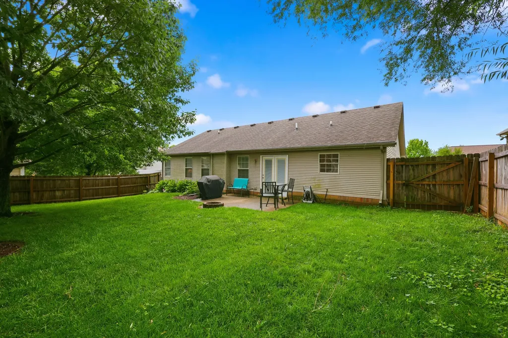 116 S Colonial Heights Drive Georgetown KY 40324
