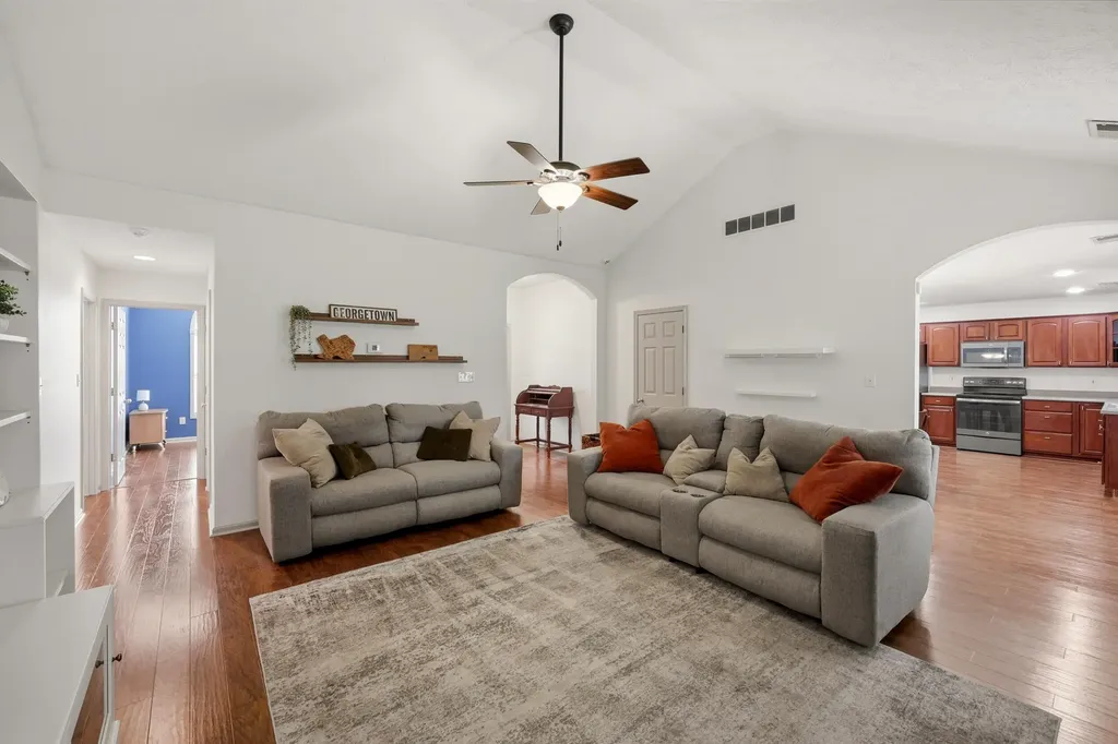 116 S Colonial Heights Drive Georgetown KY 40324