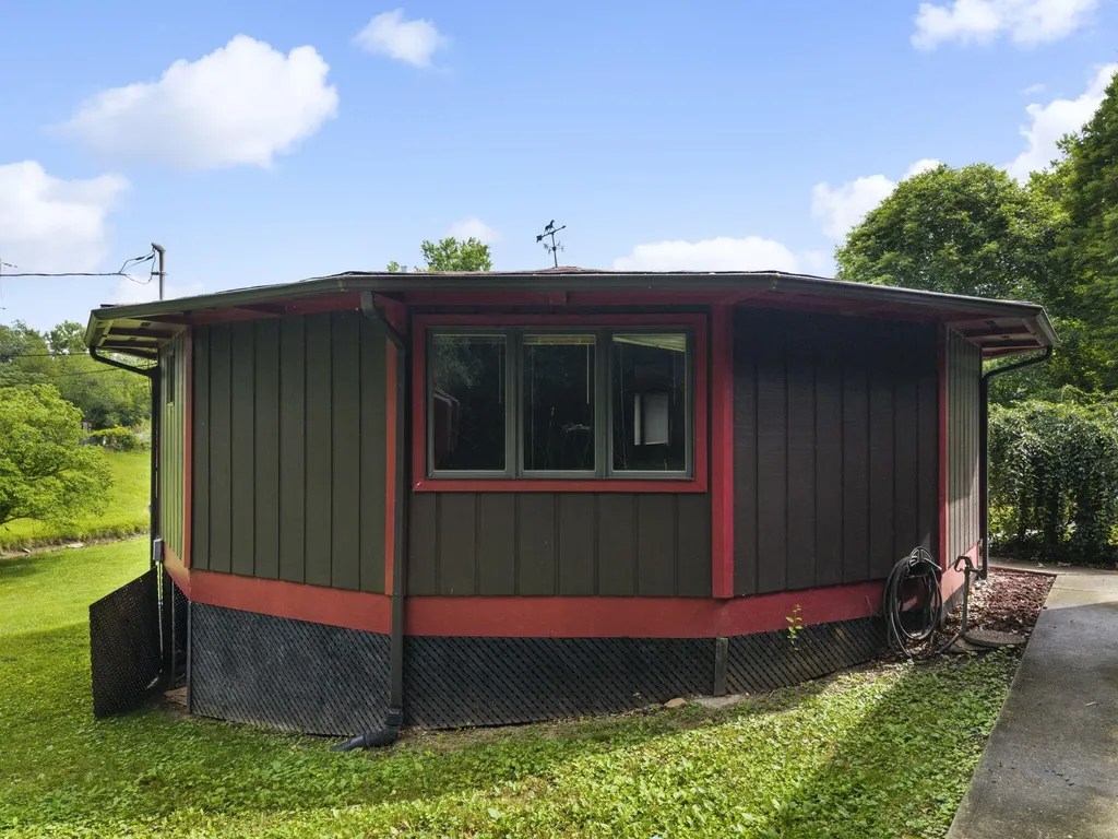 412 Wenzel Avenue Corbin KY 40701