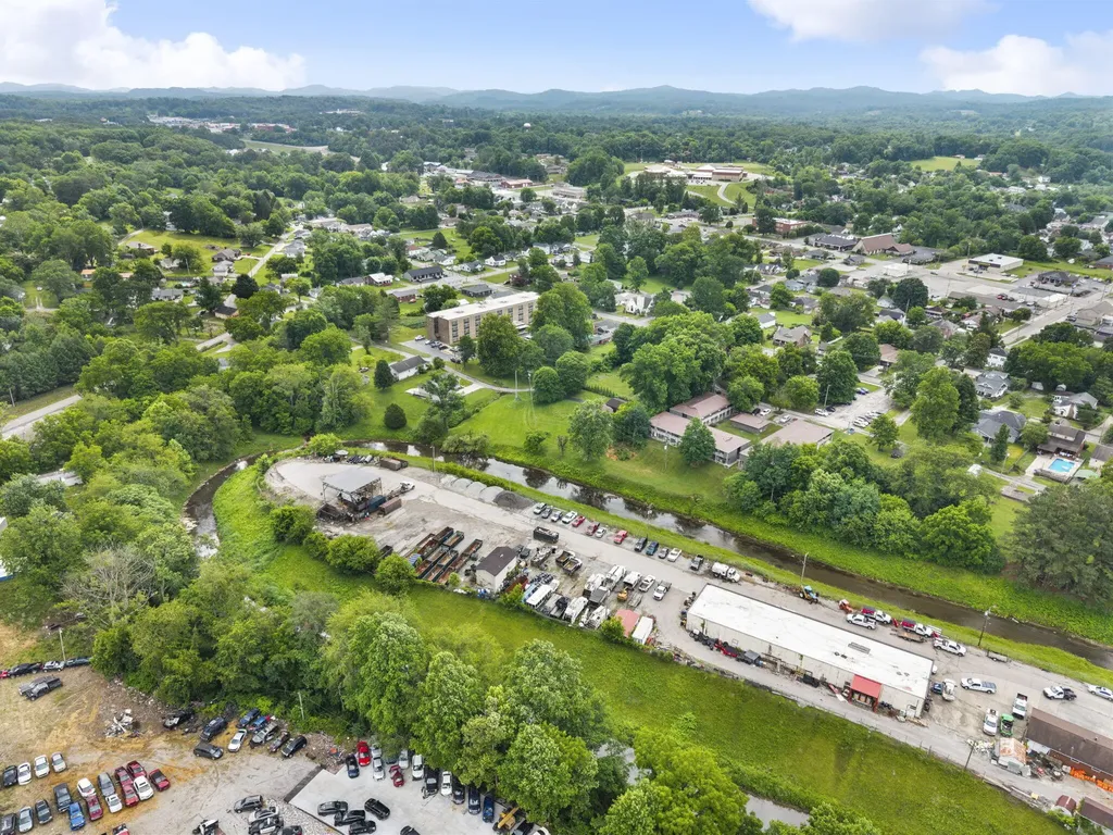 412 Wenzel Avenue Corbin KY 40701