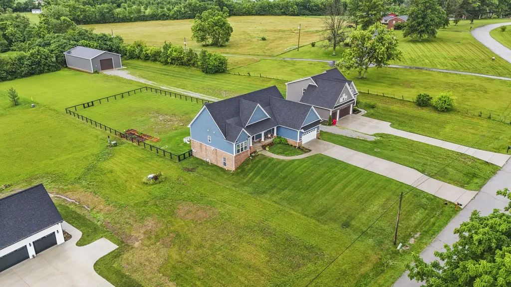 104 Kirk Drive Nicholasville KY 40356