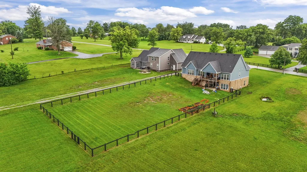 104 Kirk Drive Nicholasville KY 40356