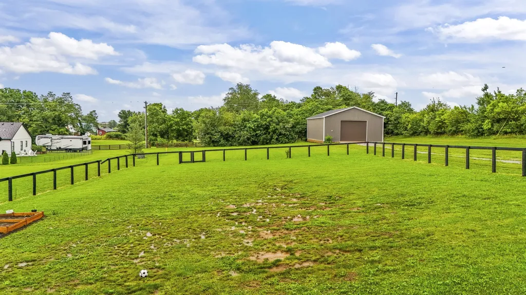 104 Kirk Drive Nicholasville KY 40356