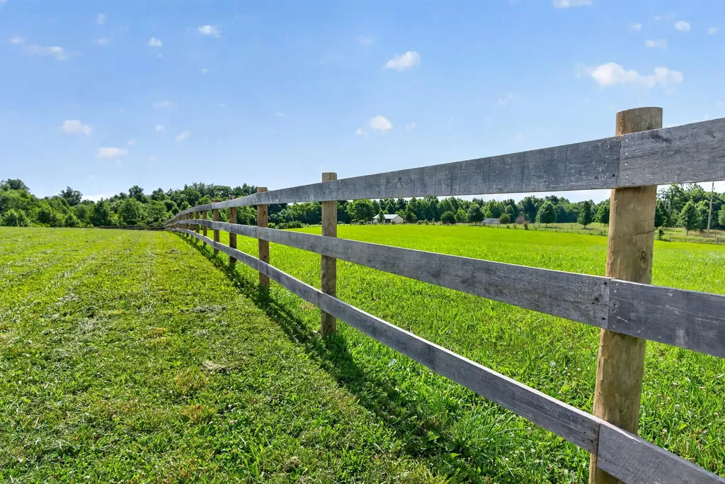 1812 & 1838 Tick Ridge Road Waynesburg KY 40489
