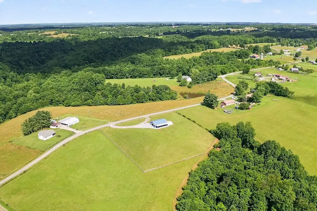 1812 & 1838 Tick Ridge Road Waynesburg KY 40489