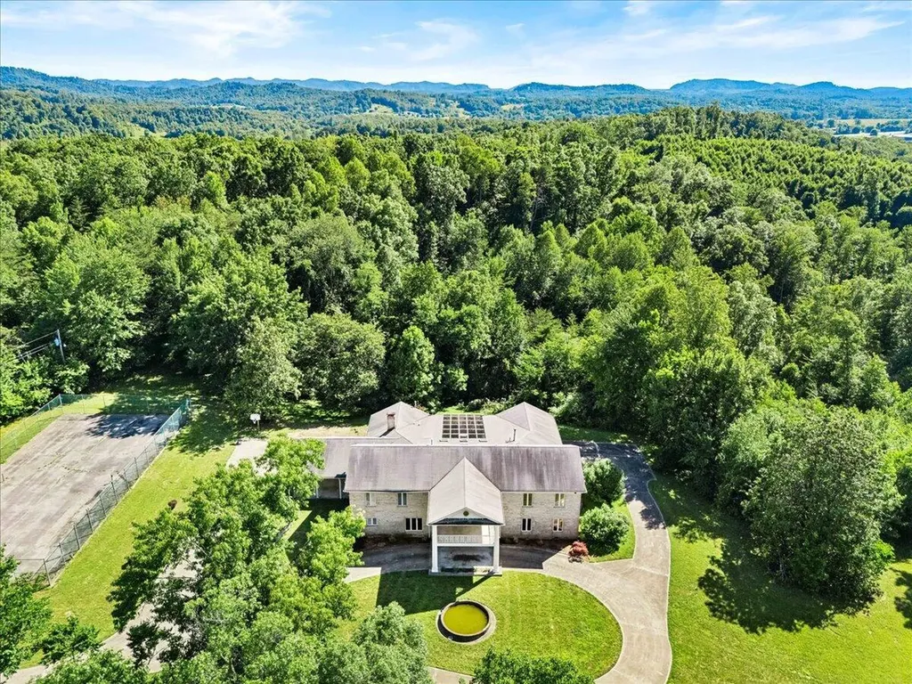 349 Persimmon Frk Lane Gray KY 40734