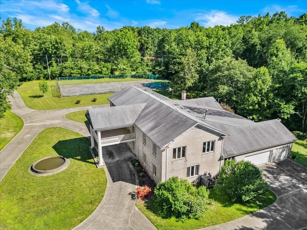 349 Persimmon Frk Lane Gray KY 40734