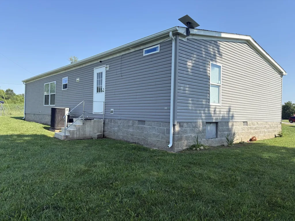 2455 Kentucky 2750 Crab Orchard KY 40419