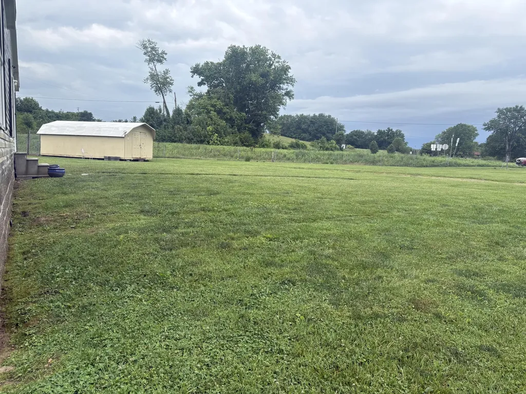 2455 Kentucky 2750 Crab Orchard KY 40419