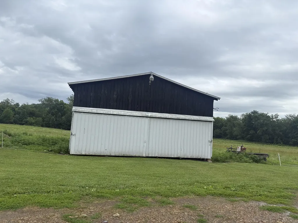2455 Kentucky 2750 Crab Orchard KY 40419