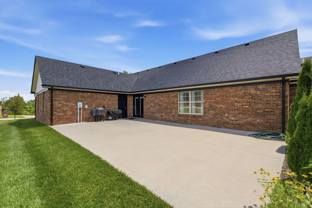 216 Tazwell Drive Richmond KY 40475