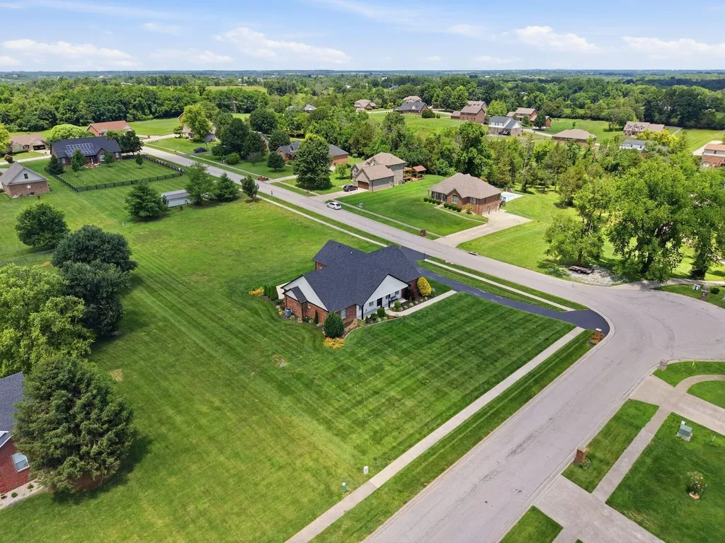 216 Tazwell Drive Richmond KY 40475