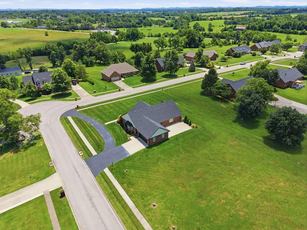 216 Tazwell Drive Richmond KY 40475