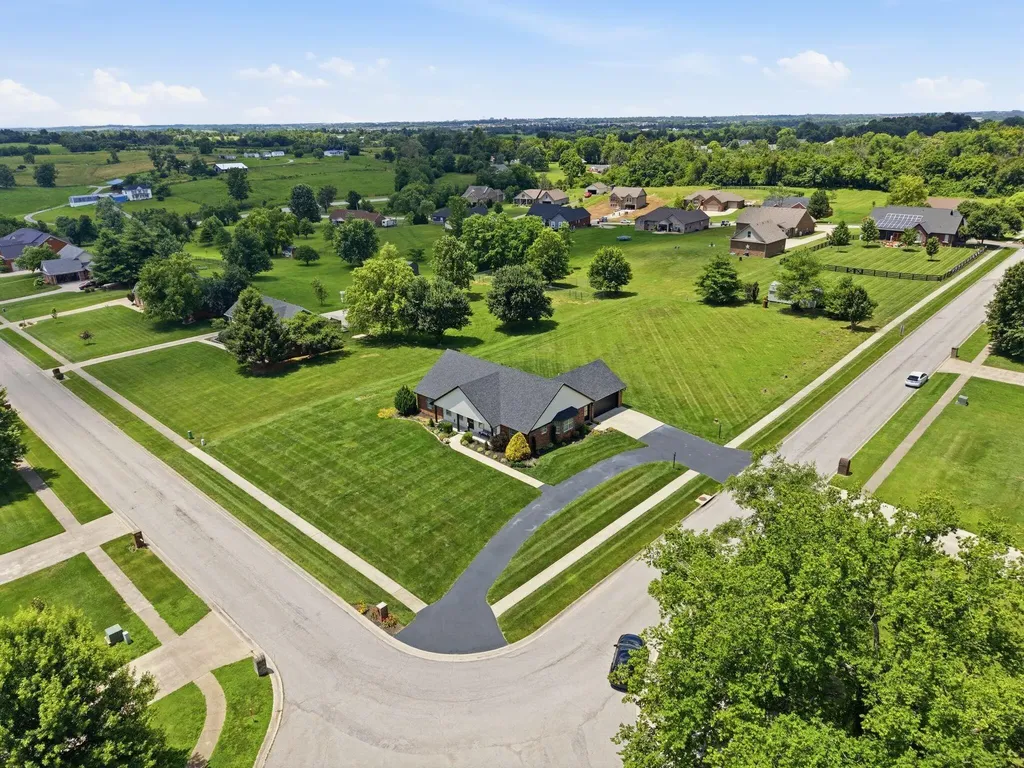 216 Tazwell Drive Richmond KY 40475