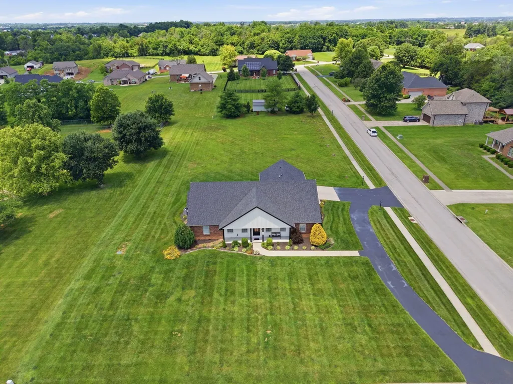 216 Tazwell Drive Richmond KY 40475