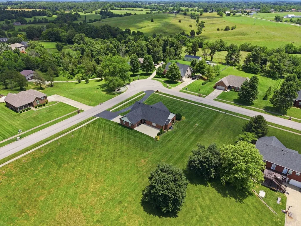 216 Tazwell Drive Richmond KY 40475