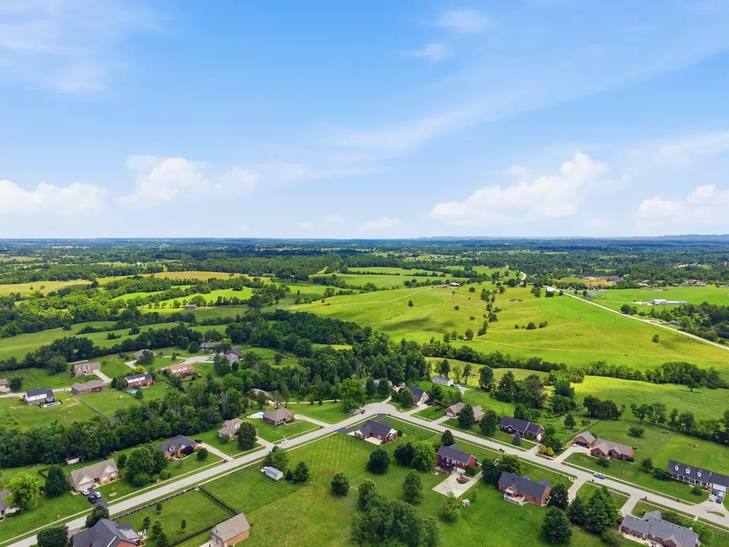 216 Tazwell Drive Richmond KY 40475