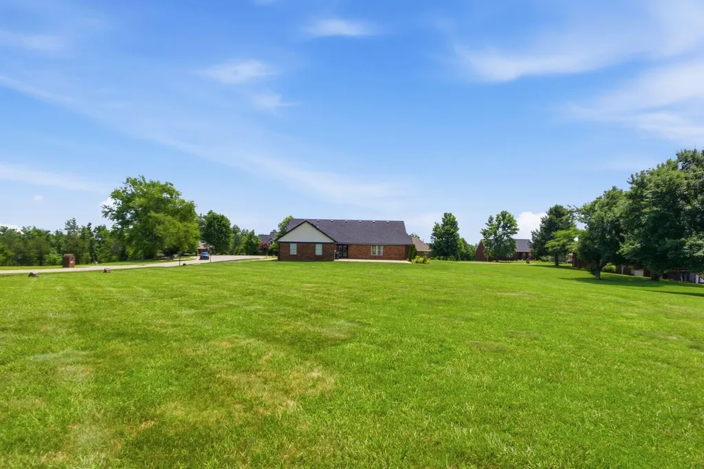 216 Tazwell Drive Richmond KY 40475