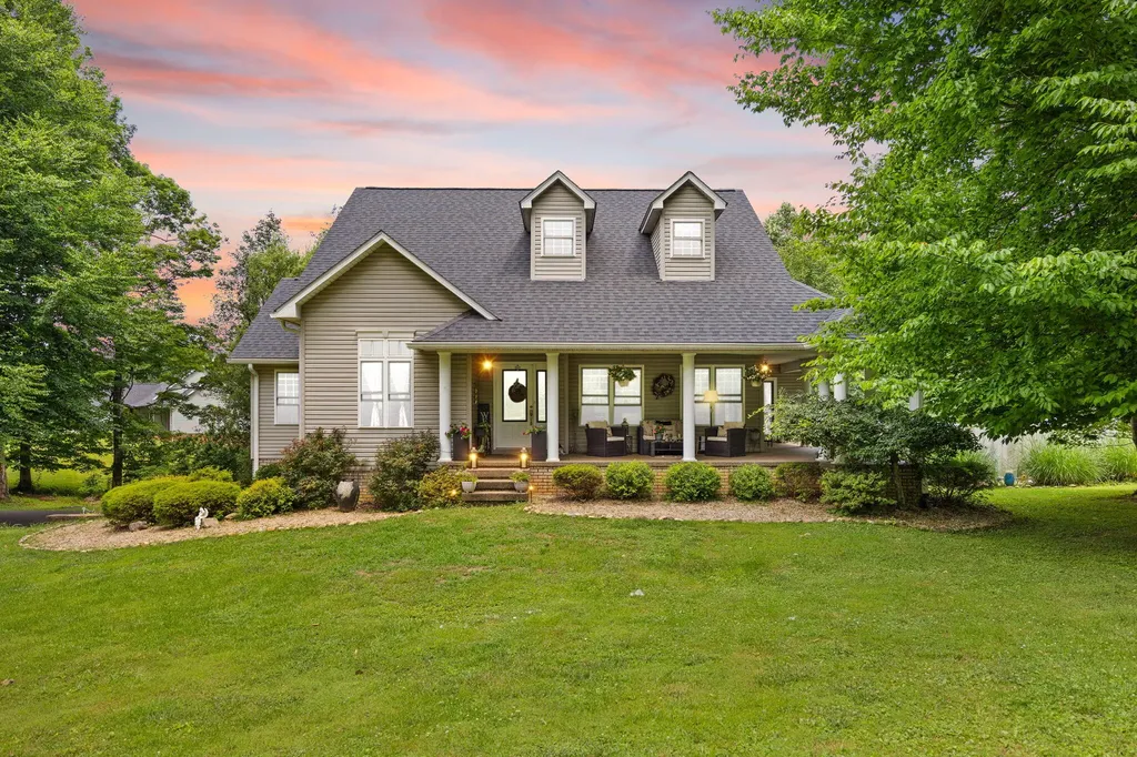 398 Carriage Lane Jamestown KY 42629