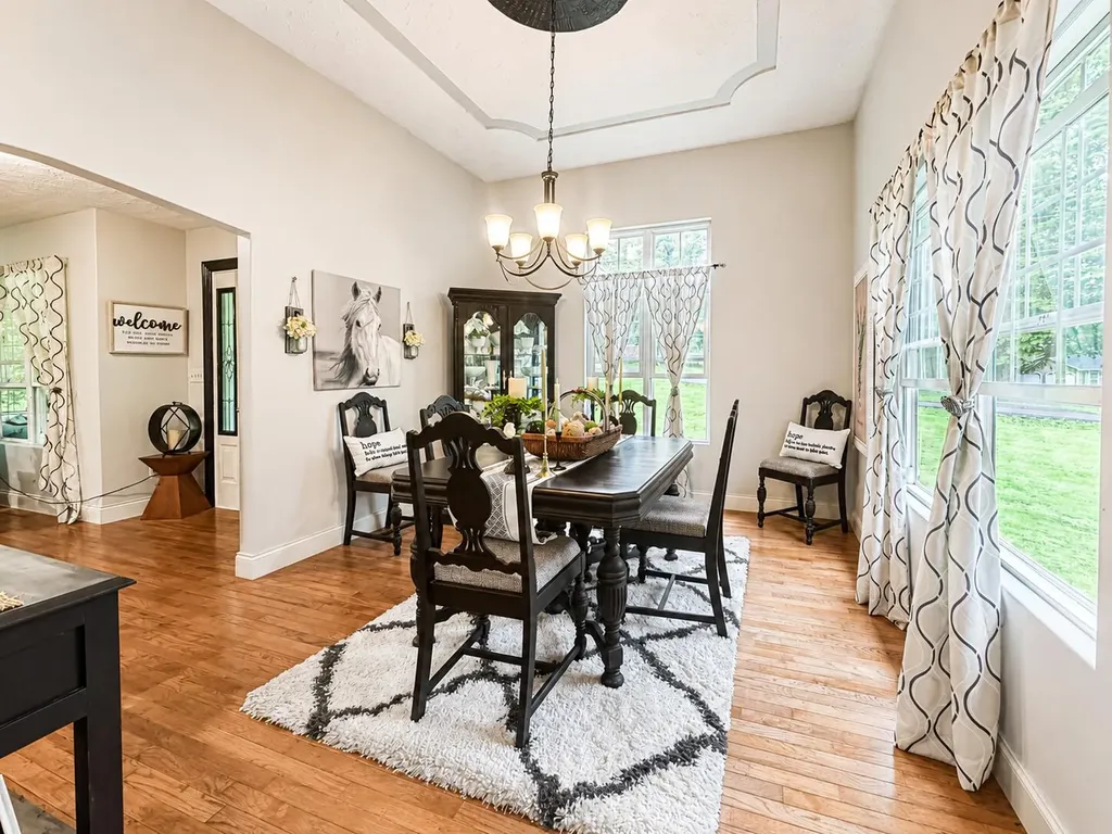 398 Carriage Lane Jamestown KY 42629